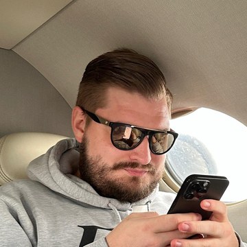 Porträt von Tom Stuhl